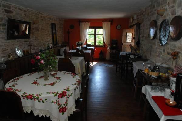 Archontiko Parisis Hotel Lafkos Buitenkant foto